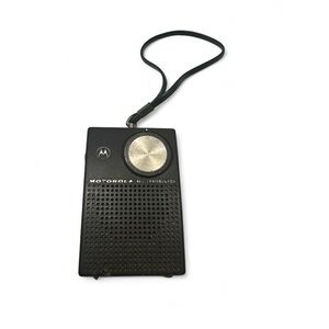 Vintage 1970 Motorola Model XP34GN AM Portable Transistor Radio